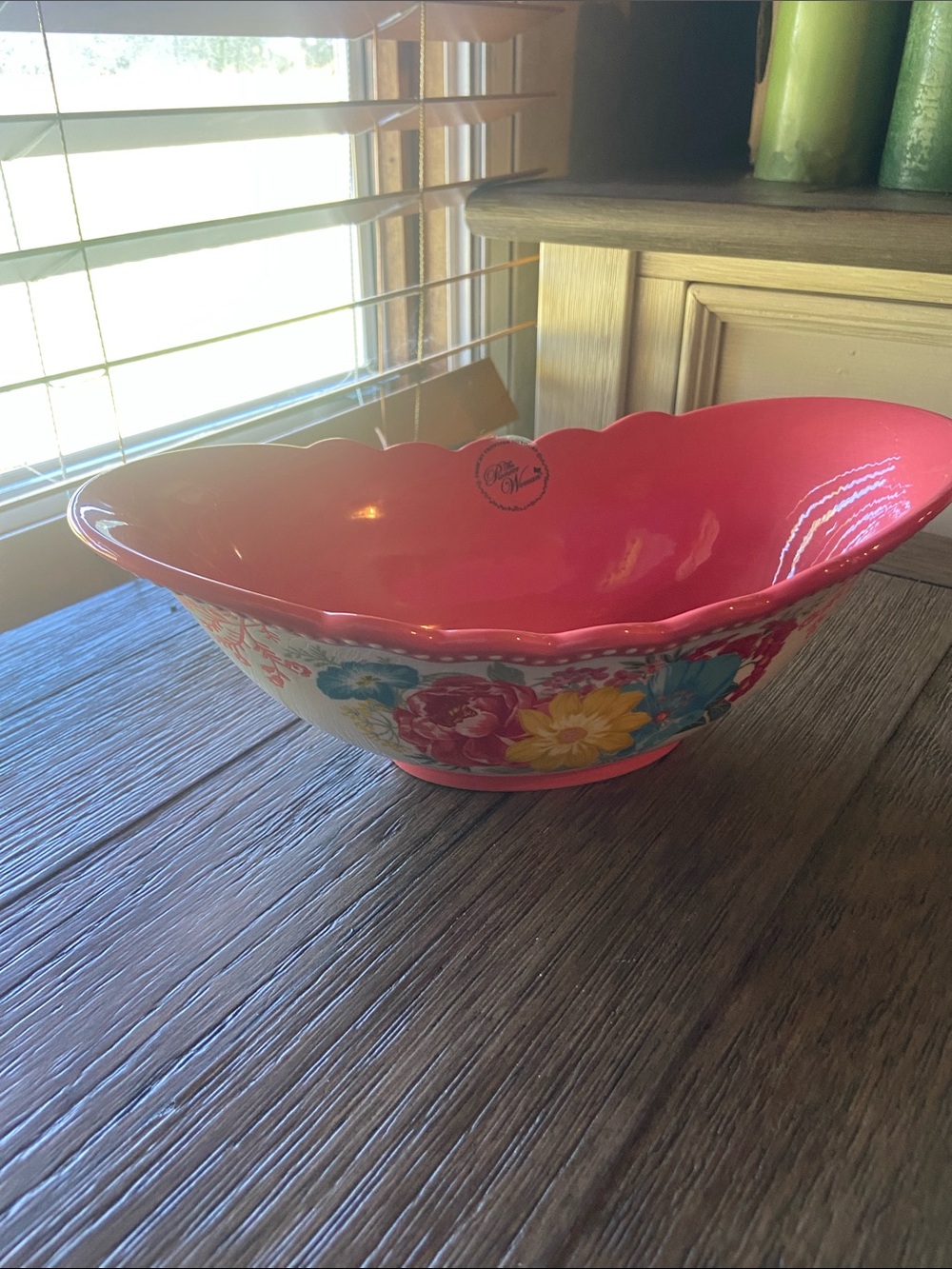 The Pioneer Woman Red Scalloped Serving Bowl